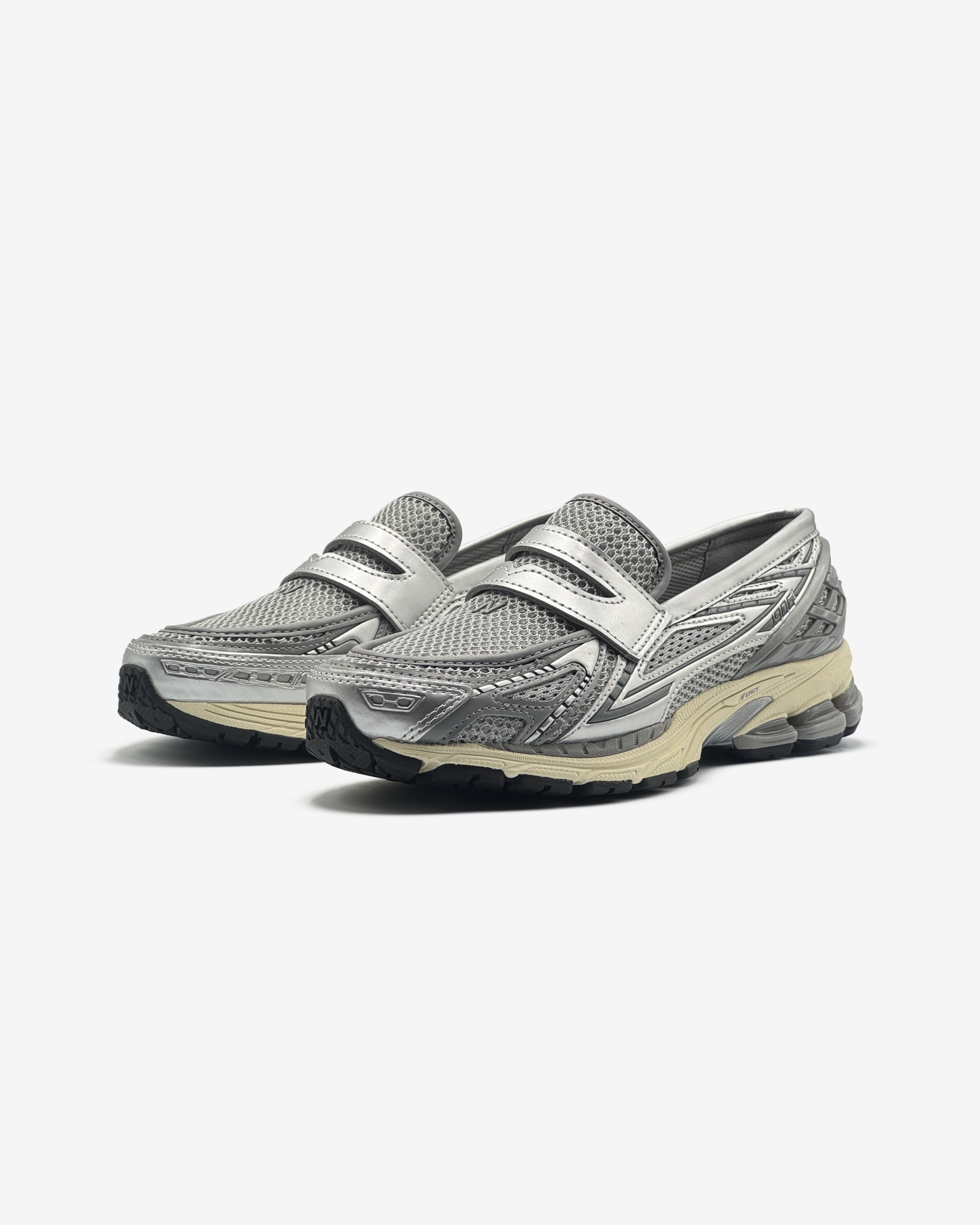 New Balance 1906L Metallic Silver