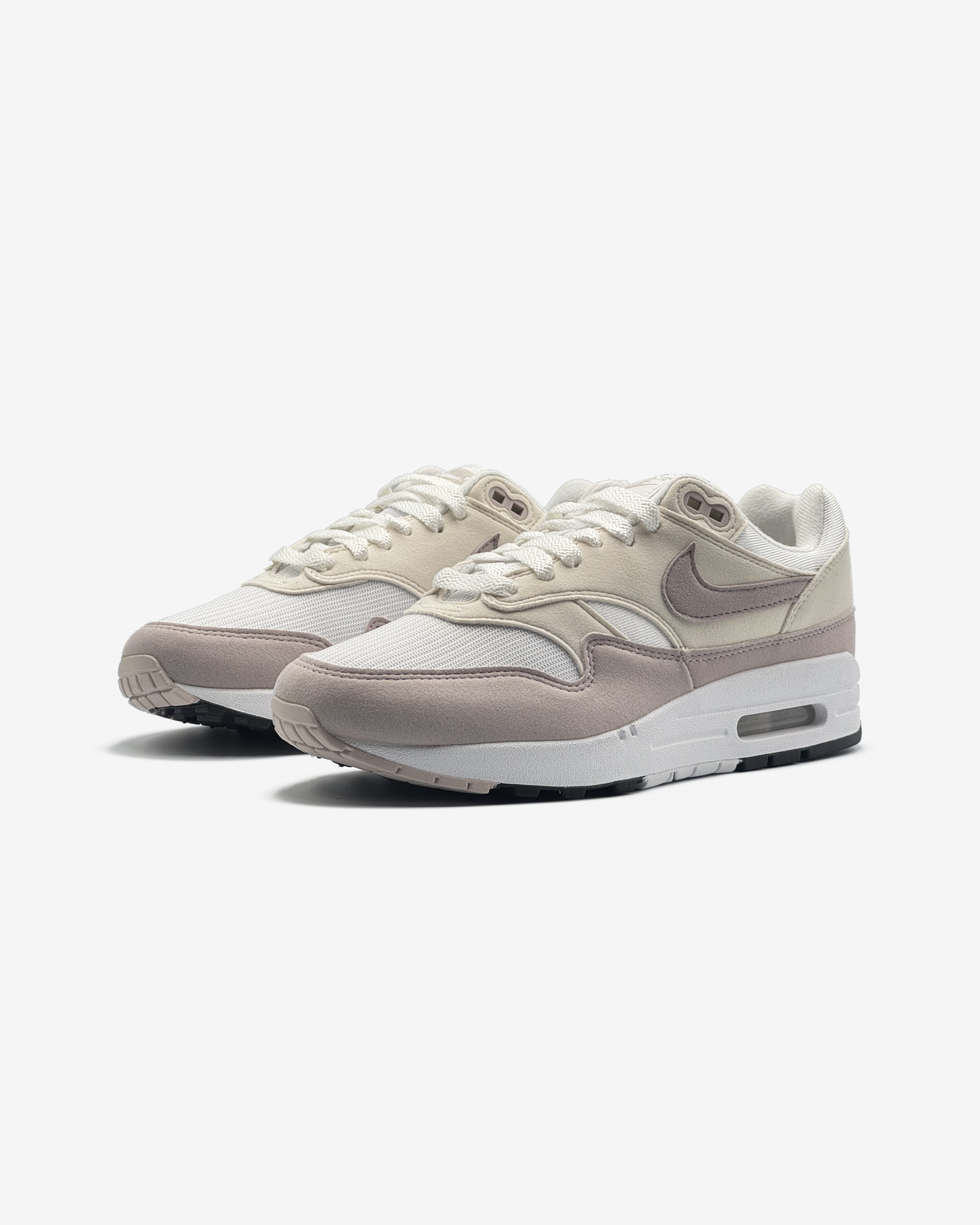 Nike Air Max 1 Platinum Violet