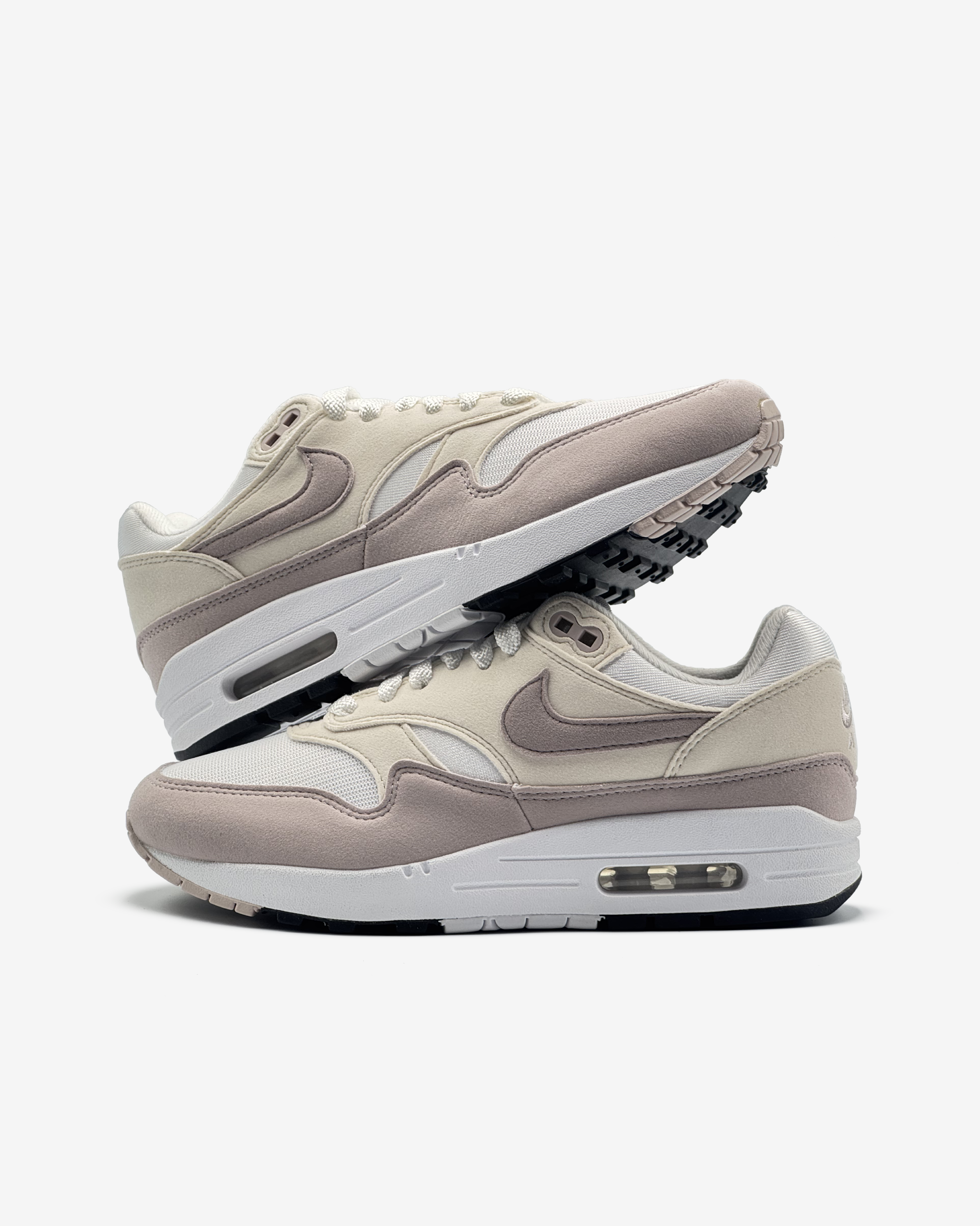 Nike Air Max 1 Platinum Violet