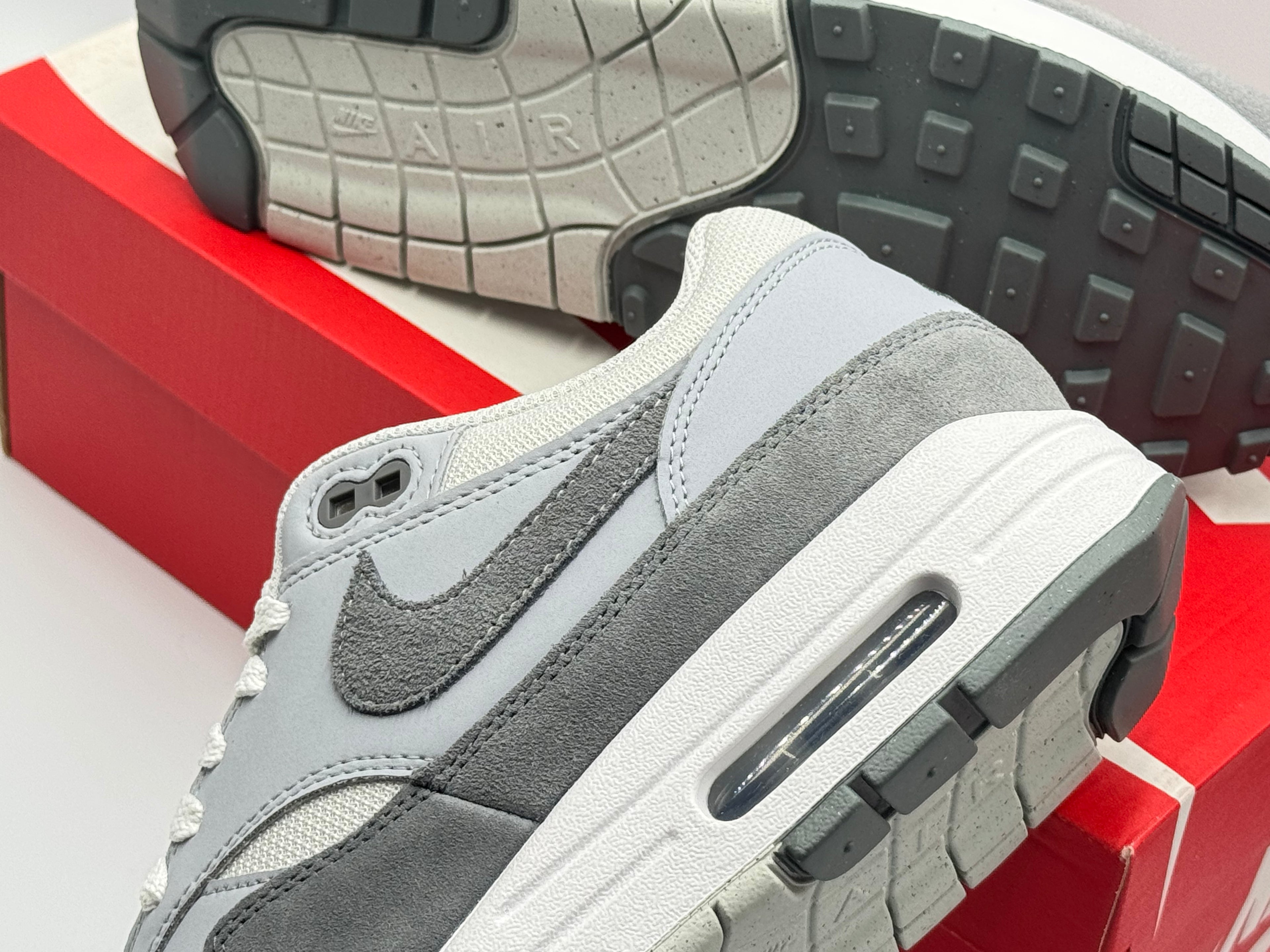 Nike Air Max 1 Photon Dust Wolf Grey